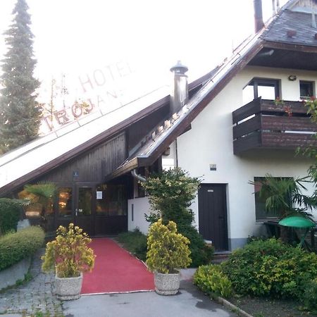 Hotel Trojane, Inspiration Of The Green Retreat ภายนอก รูปภาพ